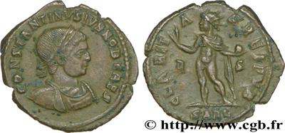 Nummus de Constantino II. CLARITAS REIPVB. (error acuñación)  Arlés. 532141.m