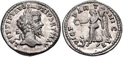 Denario de Septimio Severo. VICT PARTHICAE. Victoria 3313940.m