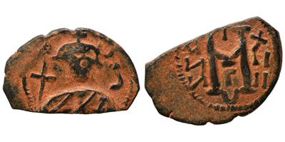 Felus de imitación bizantina. Época del Rashidun 11991563.m