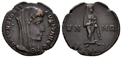 AE4 póstumo de Constantino I. VN - MR. Constantino velado. 5824765.m