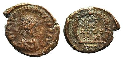 AE4 de Valentiniano II. VOT X MVLT XX. 2951062.m