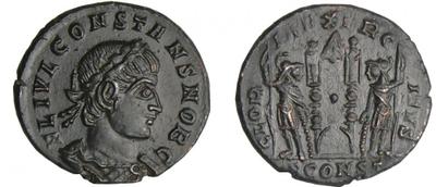 AE3 de Constantino I. GLORIA EXERCITVS. Soldados entre 2 estandartes. Arlés 2484464.m