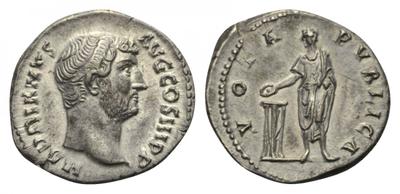 Denario de Adriano. VOTA PVBLICA. Emperador togado a izq. Roma 2572193.m